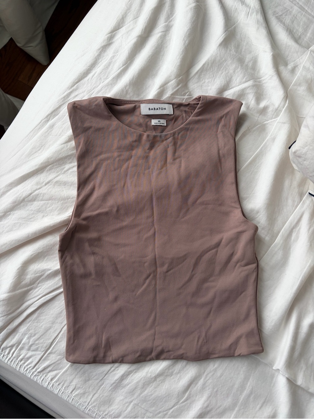 Aritzia contour muscle tank